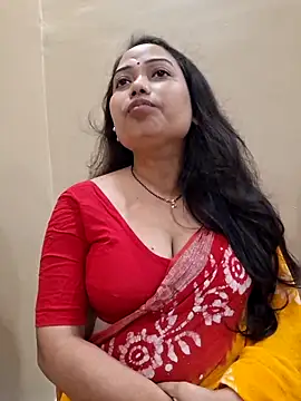 DREAM GIRL-30 online show from 04-18-26, 07:07