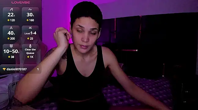 Snapshot of Charlee_pink chatting on 03-05-25, 03:08 Charlee pink online show from 03-05-25, 03:08