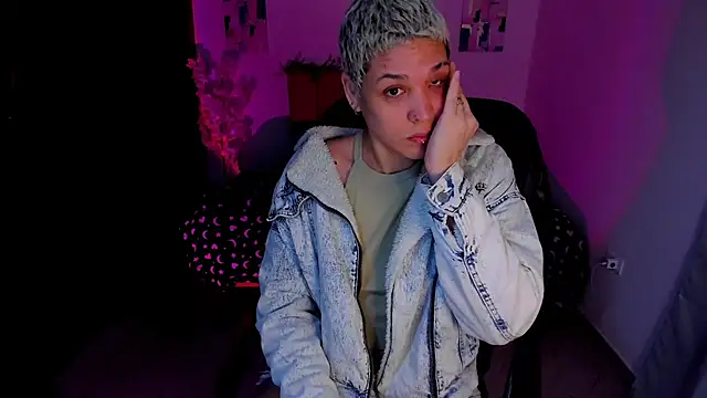 Snapshot of Charlee_pink chatting on 10-09-25, 03:07 Charlee pink online show from 10-09-25, 03:07