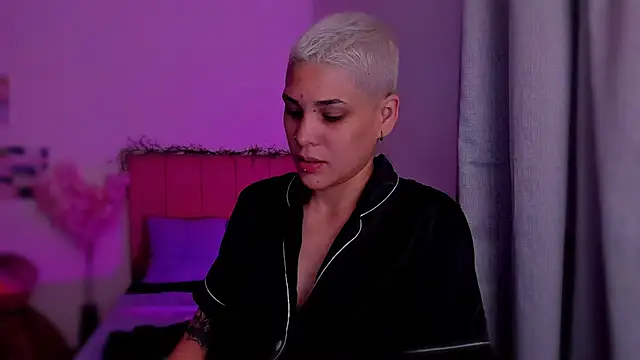 Charlee pink online show from 03-01-26, 03:28