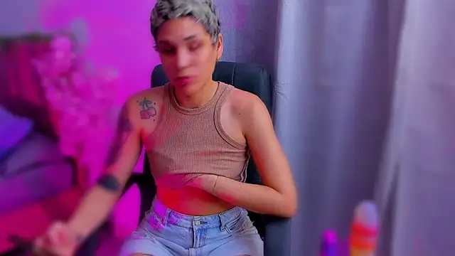 Charlee pink online show from 11-20-25, 03:40