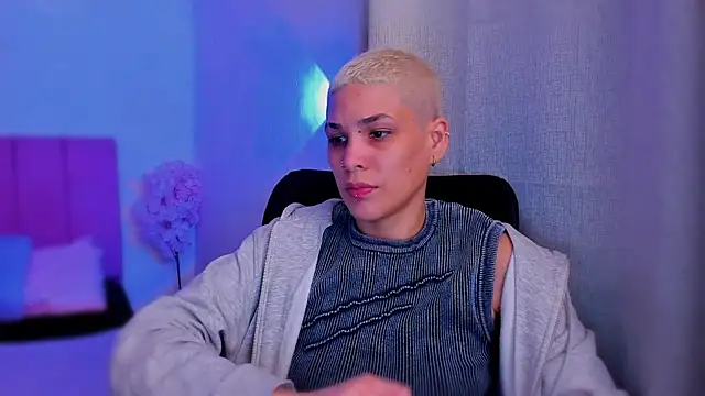 Charlee pink online show from 02-05-26, 11:22