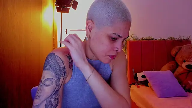 Charlee pink online show from 03-26-26, 05:50