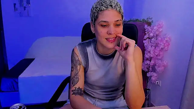 Charlee pink online show from 11-02-25, 11:54