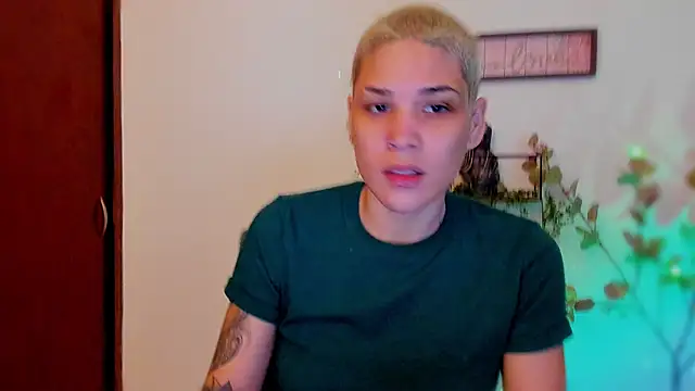 Charlee pink online show from 01-11-26, 05:09