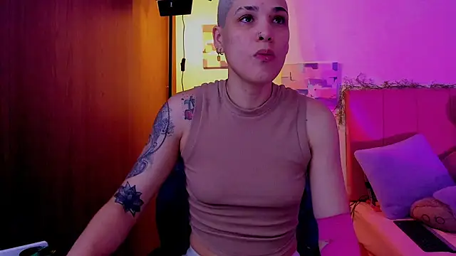 Charlee pink online show from 03-22-26, 08:32