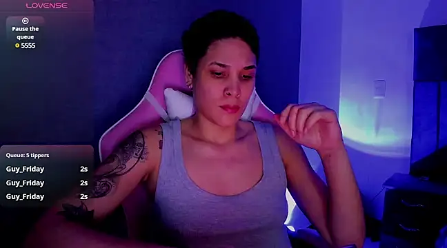 Snapshot of Charlee_pink chatting on 03-16-25, 03:36 Charlee pink online show from 03-16-25, 03:36