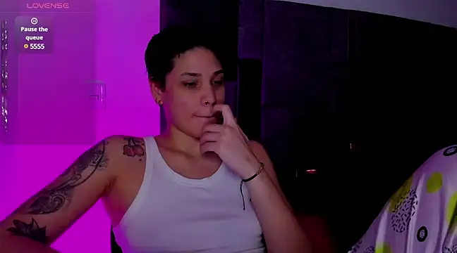 Snapshot of Charlee_pink chatting on 03-22-25, 10:37 Charlee pink online show from 03-22-25, 10:37