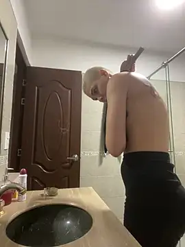 Charlee pink online show from 04-12-26, 10:13