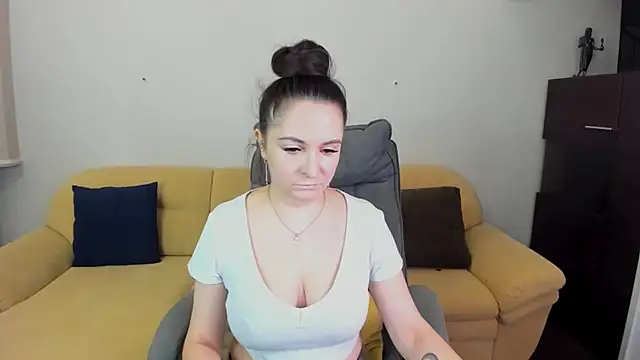 AngellLika online show from 12-05-25, 01:43