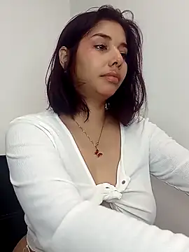 LucyMartelli online show from 03-10-25, 10:28