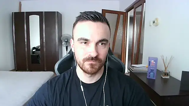 Snapshot of mu5clemania2 chatting on 04-22-26, 03:08 mu5clemania2 online show from 04-22-26, 03:08