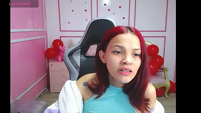 Snapshot of ailen_t chatting on 03-07-25, 03:51 ailen t online show from 03-07-25, 03:51