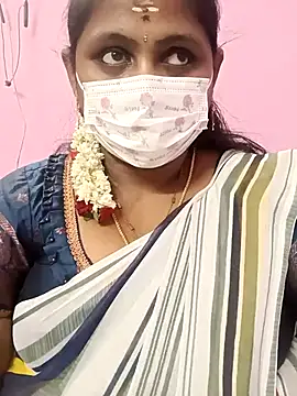 Snapshot of rithikka chatting on 11-24-25, 04:01 rithikka online show from 11-24-25, 04:01