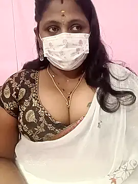 Snapshot of rithikka chatting on 12-05-25, 06:17 rithikka online show from 12-05-25, 06:17