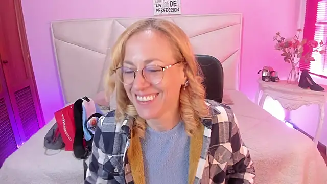 Snapshot of SammySanders chatting on 01-17-26, 01:26 SammySanders online show from 01-17-26, 01:26