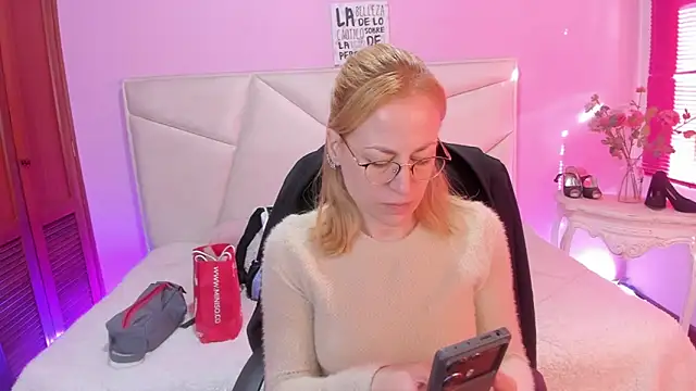 Snapshot of SammySanders chatting on 02-09-26, 12:36 SammySanders online show from 02-09-26, 12:36