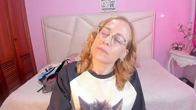 Snapshot of SammySanders chatting on 11-30-25, 12:17 SammySanders online show from 11-30-25, 12:17