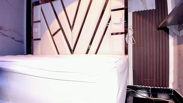 lola hornei online show from 03-12-26, 11:53