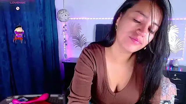 Snapshot of Julietacollins06 chatting on 02-22-25, 01:57 Julietacollins06 online show from 02-22-25, 01:57