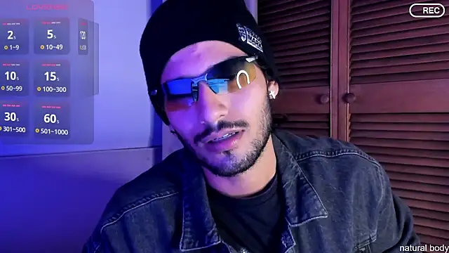 Nicholasrodrii online show from 10-24-25, 11:59