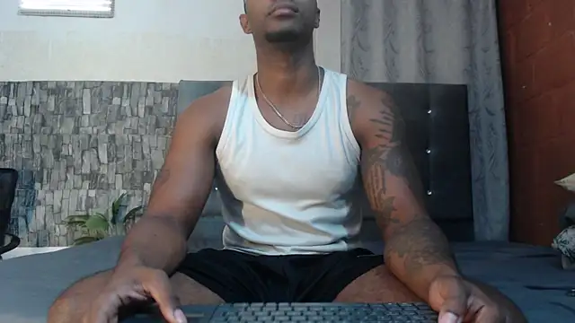 Snapshot of Joseephjackson chatting on 06-10-26, 02:29 Joseephjackson online show from 06-10-26, 02:29