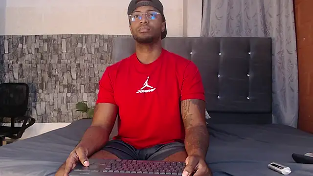 Snapshot of Joseephjackson chatting on 06-09-26, 02:07 Joseephjackson online show from 06-09-26, 02:07