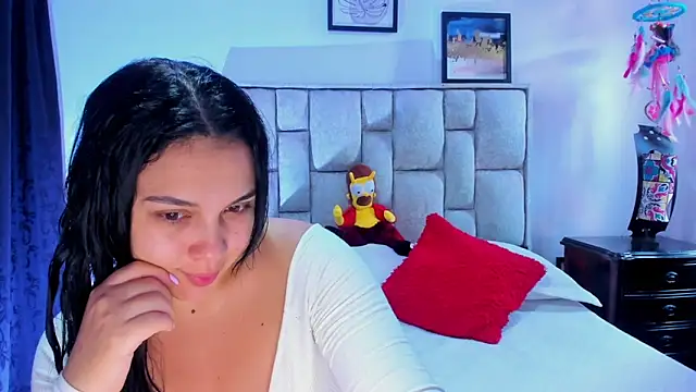 brianaGuzman online show from 03-07-26, 06:24