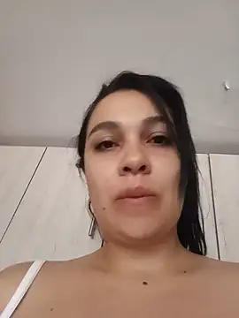 brianaGuzman online show from 07-04-26, 04:11