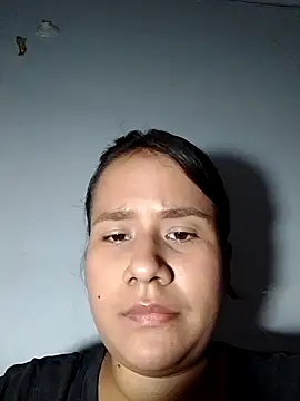 Snapshot of sol_miluna chatting on 06-25-26, 05:05 sol miluna online show from 06-25-26, 05:05