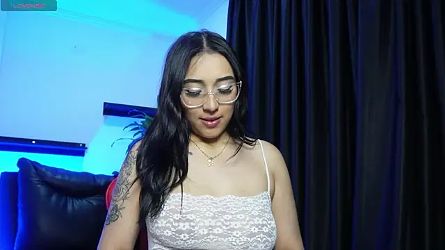 Snapshot of amy_fox2 chatting on 09-22-25, 12:55 amy fox2 online show from 09-22-25, 12:55