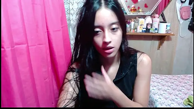 Snapshot of Lunawillis chatting on 01-10-26, 05:19 Lunawillis online show from 01-10-26, 05:19