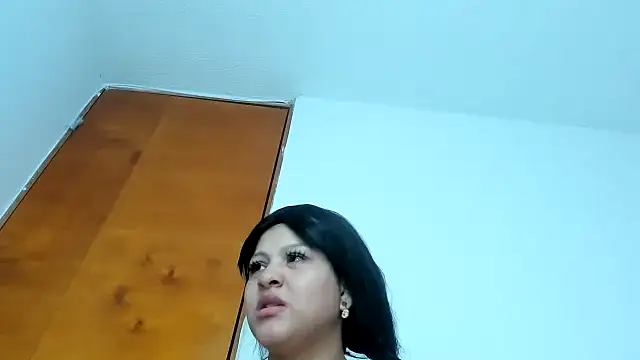 Natalycarter online show from 10-19-25, 05:05