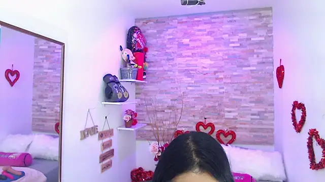 Snapshot of CindyWilliams_ chatting on 03-15-25, 05:37 CindyWilliams online show from 03-15-25, 05:37