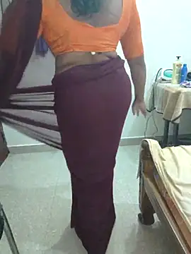 Snapshot of Sexy_Ammu_Telugu chatting on 03-17-25, 04:11 Sexy Ammu Telugu online show from 03-17-25, 04:11