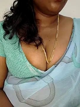 Snapshot of Sexy_Ammu_Telugu chatting on 03-04-25, 04:30 Sexy Ammu Telugu online show from 03-04-25, 04:30