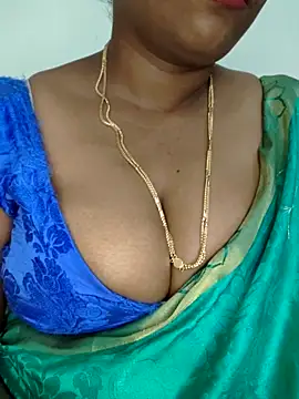 Snapshot of Sexy_Ammu_Telugu chatting on 03-05-25, 04:02 Sexy Ammu Telugu online show from 03-05-25, 04:02