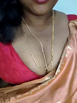 Snapshot of Sexy_Ammu_Telugu chatting on 02-21-25, 04:16 Sexy Ammu Telugu online show from 02-21-25, 04:16