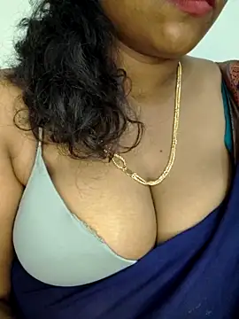 Snapshot of Sexy_Ammu_Telugu chatting on 03-03-25, 04:15 Sexy Ammu Telugu online show from 03-03-25, 04:15