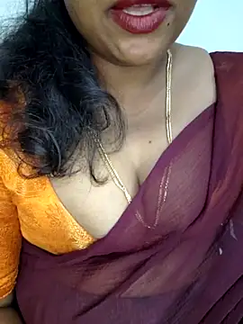 Snapshot of Sexy_Ammu_Telugu chatting on 03-13-25, 04:56 Sexy Ammu Telugu online show from 03-13-25, 04:56