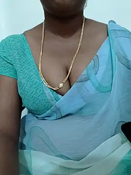 Snapshot of Sexy_Ammu_Telugu chatting on 02-25-25, 02:36 Sexy Ammu Telugu online show from 02-25-25, 02:36