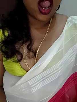 Snapshot of Sexy_Ammu_Telugu chatting on 10-11-25, 05:36 Sexy Ammu Telugu online show from 10-11-25, 05:36