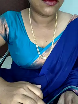 Snapshot of Sexy_Ammu_Telugu chatting on 10-23-25, 03:43 Sexy Ammu Telugu online show from 10-23-25, 03:43