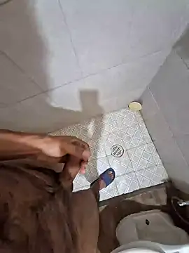 Snapshot of Piter1022 chatting on 03-14-25, 10:05 Piter1022 online show from 03-14-25, 10:05