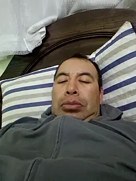 Snapshot of Piter1022 chatting on 01-13-26, 04:05 Piter1022 online show from 01-13-26, 04:05