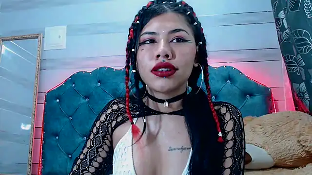 Snapshot of lily_jamesx chatting on 03-18-25, 01:02 lily jamesx online show from 03-18-25, 01:02