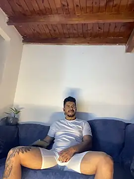 AndresSmith   online show from 02-07-26, 07:38