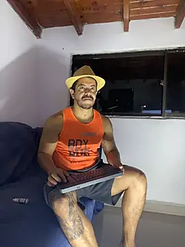 AndresSmith   online show from 03-03-26, 08:21