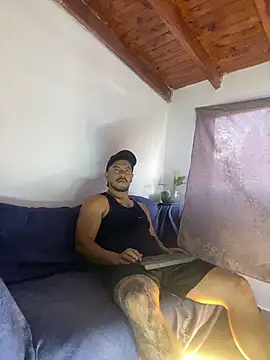 AndresSmith   online show from 03-22-26, 08:54