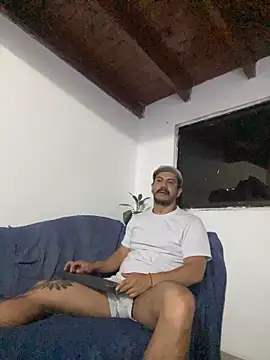 AndresSmith   online show from 02-27-26, 09:09